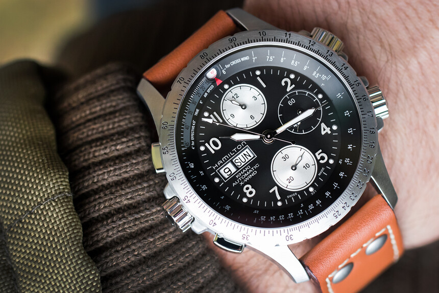 Orologio bellissimo, ma adatto al tempo libero, non a un abito.