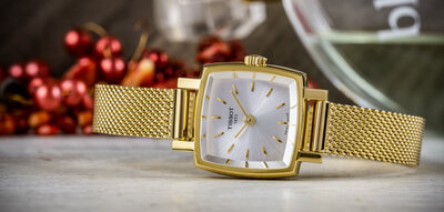 Tissot Lovely Square Lady Quartz T058.109.33.031.00