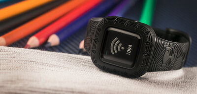 Cinturino in plastica Garmin (per Vívofit junior 3), nero, Marvel, Black Panther, 010-12666-40