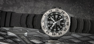 Luminox Mil Spec Inspired XL.3351.1.SET (+ cinturino di ricambio)