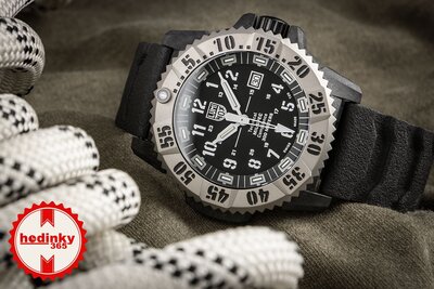Luminox Mil Spec Inspired XL.3351.1.SET (+ cinturino di ricambio)