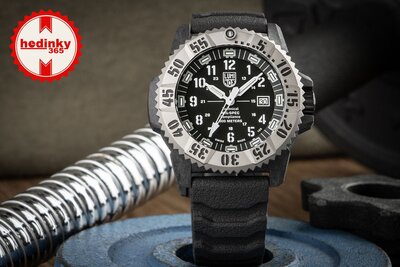Luminox Mil Spec Inspired XL.3351.1.SET (+ cinturino di ricambio)