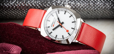 Mondaine Petite Cushion Quartz MSL.31110.LCV