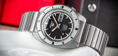 Seiko 5 Sports Automatic SRPL05K1 Heritage Design Re-creation Limited Edition 9999pcs (+ cinturino di ricambio)