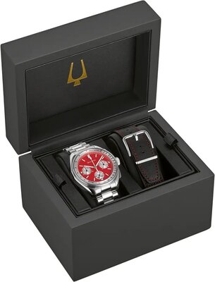 Bulova Lunar Pilot Quartz Chronograph 96K115 (+ cinturino di ricambio)