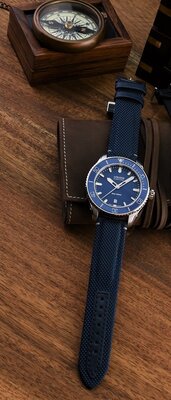 Union Glashütte Belisar Date Sport D009.907.11.047.00 (+ cinturino di ricambio)