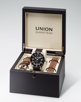 Union Glashütte Belisar Date Sport D009.907.27.057.00 (+ cinturino di ricambio)