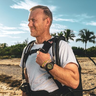 Luminox Navy SEAL XS.3517.NSF.SET Foundation (+ cinturino di ricambio)