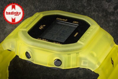 Casio G-Shock Original DWE-5600JB-1A9ER J. Balvin Collaboration (+cinturino e lunetta di ricambio)