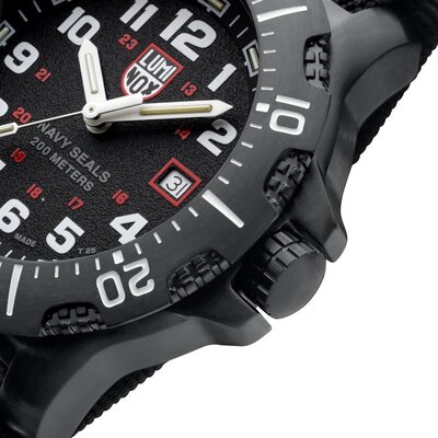 Luminox Navy Seal 4230 Series XS.4231.SET (+ cinturino di ricambio)