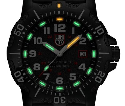 Luminox Navy Seal 4230 Series XS.4231.SET (+ cinturino di ricambio)