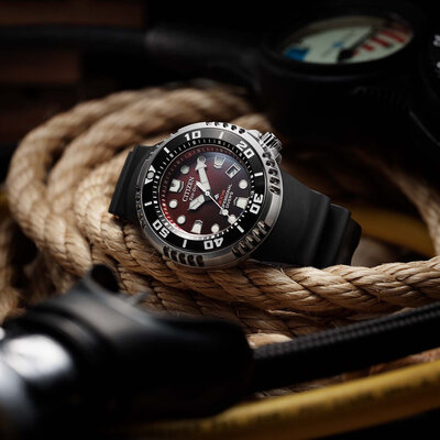 Citizen Promaster Marine Professional Diver Eco-Drive BN1024-01Z (+ maglia di prolunga)