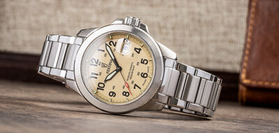 Festina Swiss Made Field 20081/1 (+ 2 cinturini di ricambio)