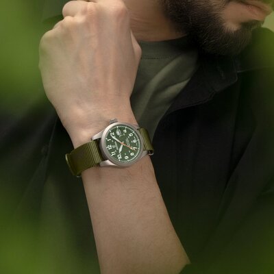 Festina Swiss Made Field 20082/2