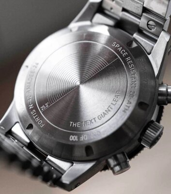 Fortis Novonaut N-42 Automatic Chronograph Amadee-24 F2040016 Limited Edition 100pcs (+ cinturino di ricambio)