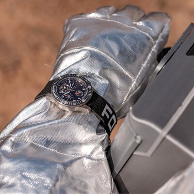 Fortis Novonaut N-42 Automatic Chronograph Amadee-24 F2040016 Limited Edition 100pcs (+ cinturino di ricambio)