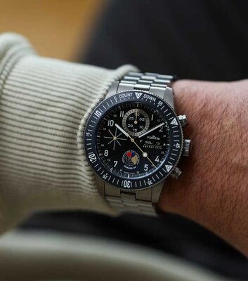 Fortis Novonaut N-42 Automatic Chronograph Amadee-24 F2040016 Limited Edition 100pcs (+ cinturino di ricambio)