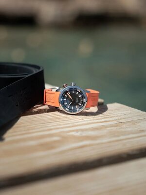 Maurice Lacroix Pontos S Diver Automatic PT6248-SS00L-330-J (+ cinturino di ricambio)