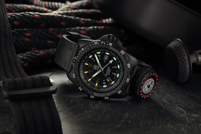 Luminox Land Recon Nav Spec XL.8837.SET (+ cinturino di ricambio)