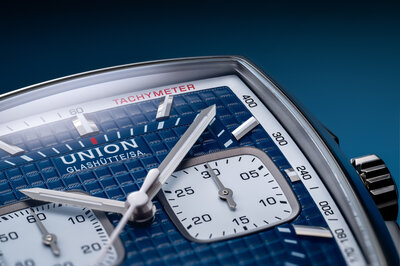 Union Glashütte Averin Chronograph D015.527.17.041.02 (+ cinturino di ricambio)