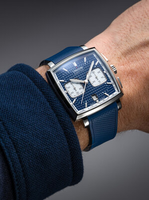 Union Glashütte Averin Chronograph D015.527.17.041.02 (+ cinturino di ricambio)