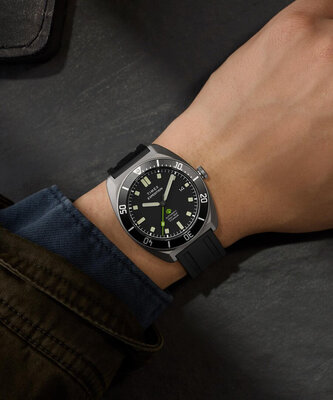 Timex Expedition TW2Y63600UK